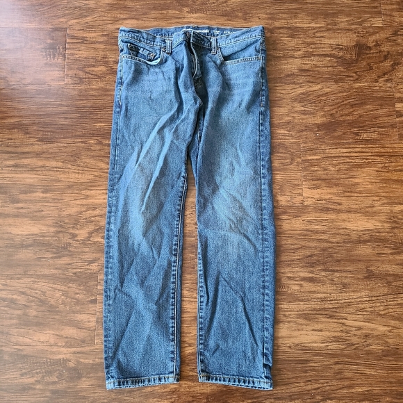 Men's Straight Fit Stretch Jean, Medium Wash - Picture 3 of 6